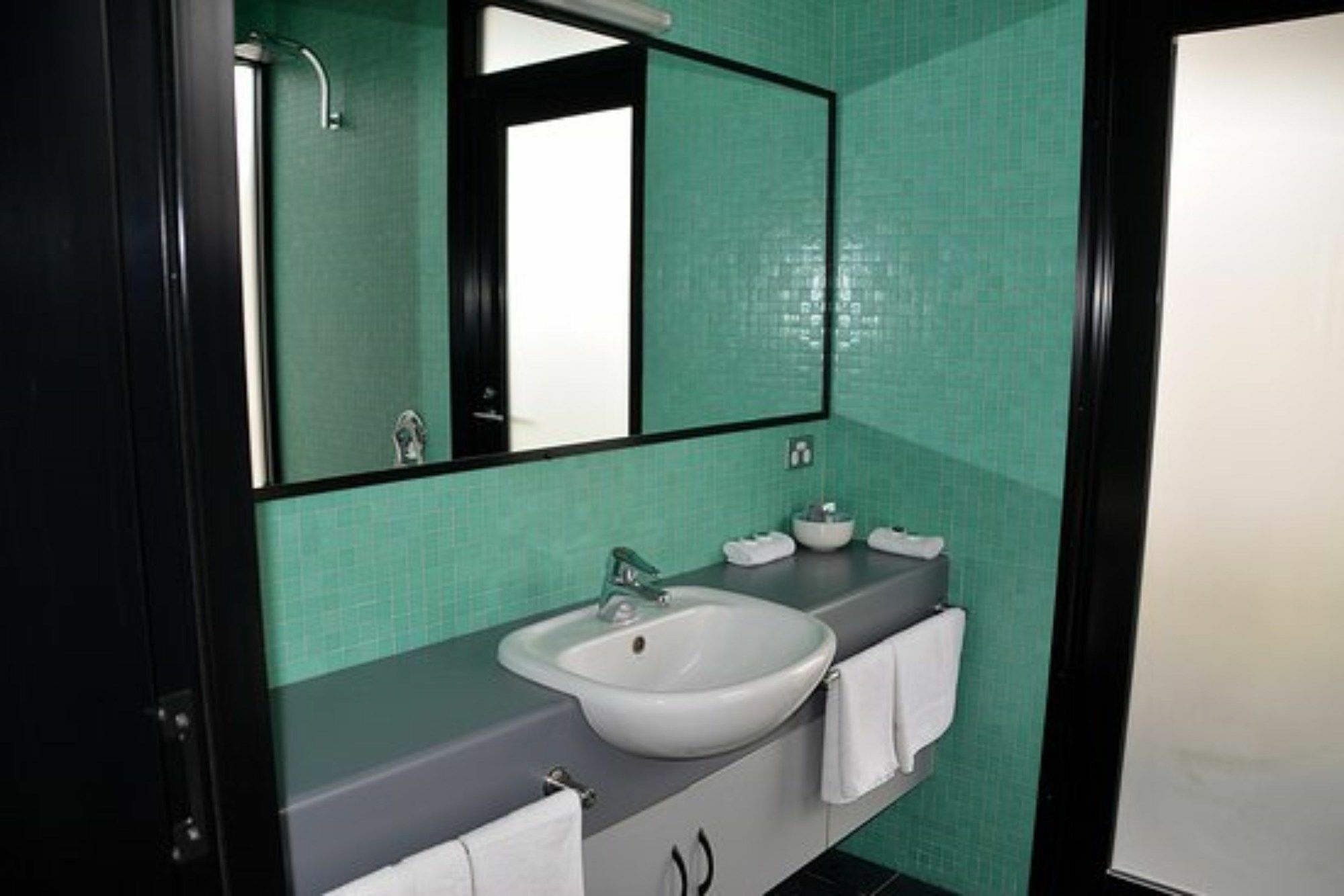 Esperance Island View Apartments Bagian luar foto